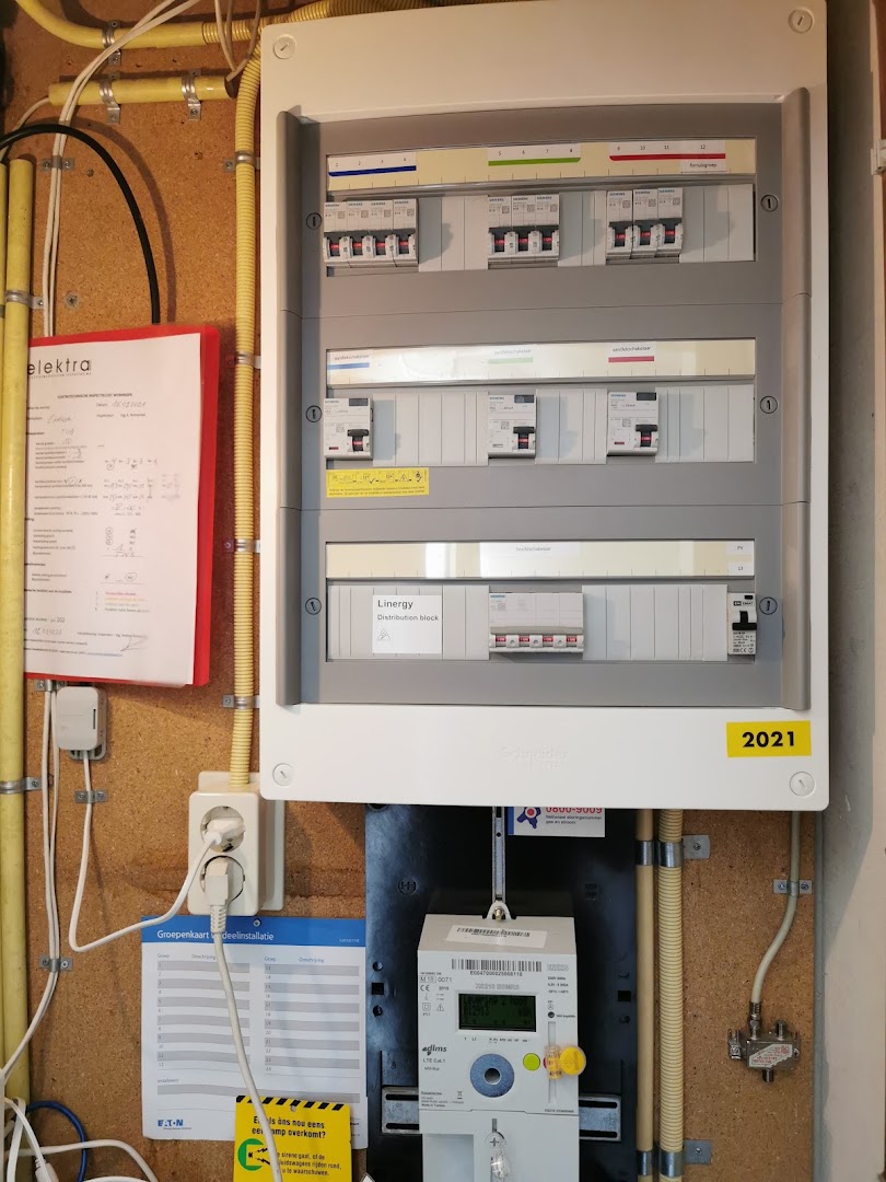 Nieuwe groepenkast in de meterkast, geïnstalleerd door Elektra Romaniuk